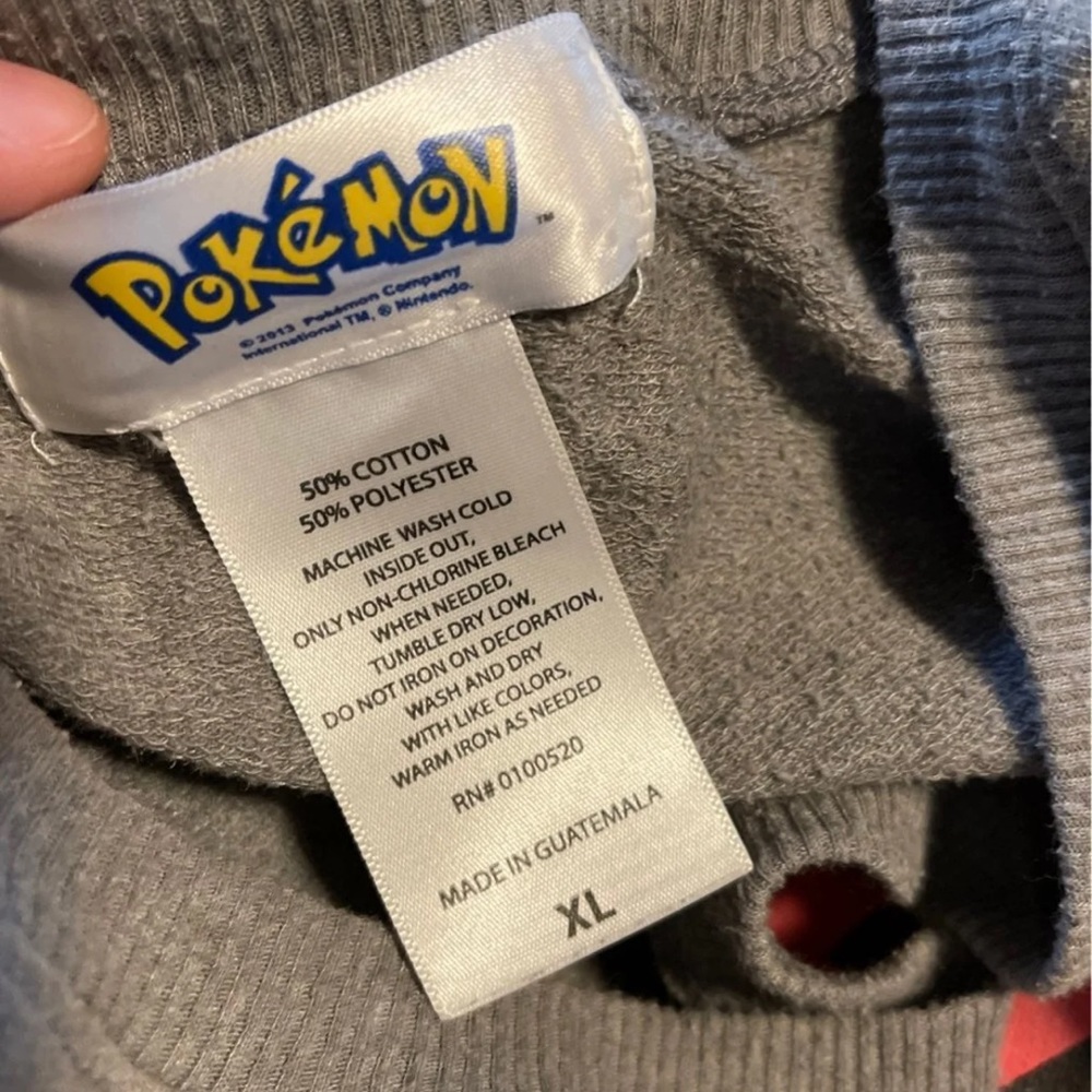 Pikachu Shirt - Picture 3 of 4